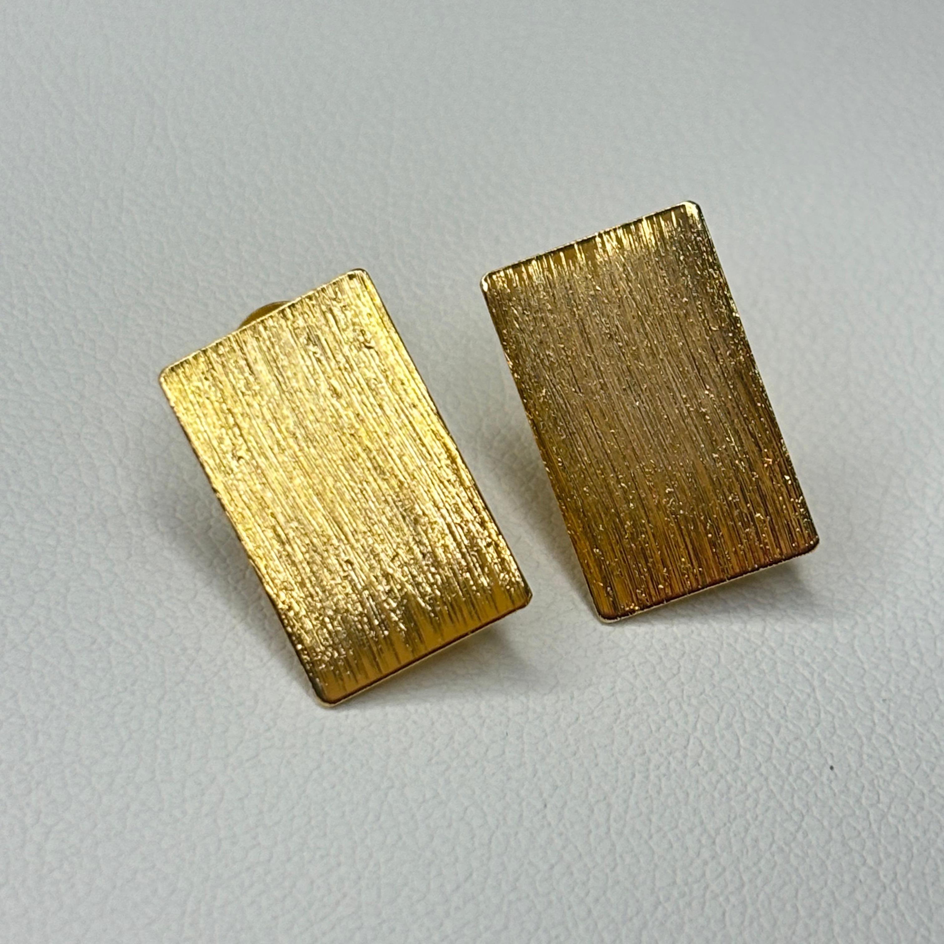 Base de Aro rectángulo argolla - Bañada en oro