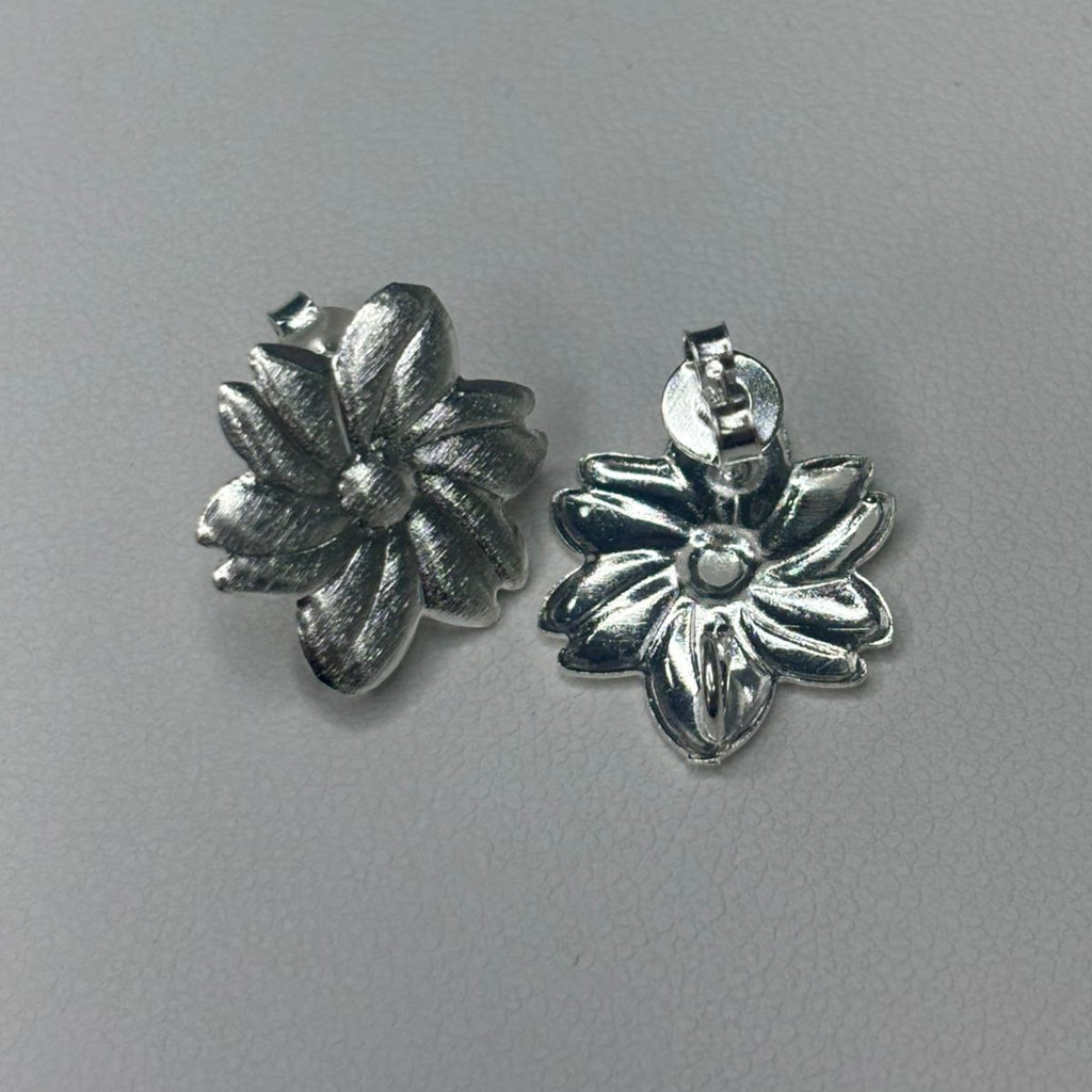 Base de Aro Flor Tamara con argolla - Bañada en plata