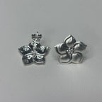 Base de Aro Flor Lorna con argolla - Bañada en plata