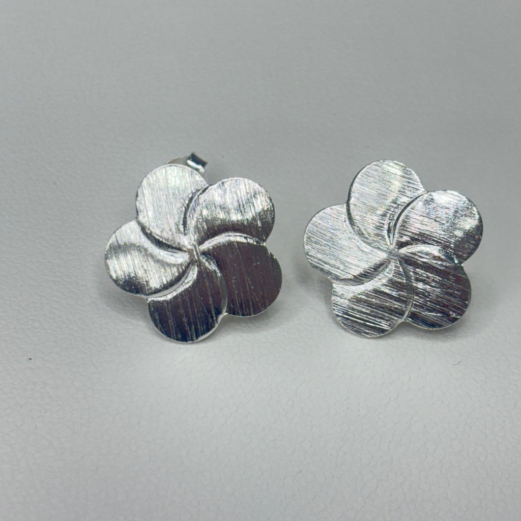 Base de Aro Flor Sophia con argolla  - Bañada en plata