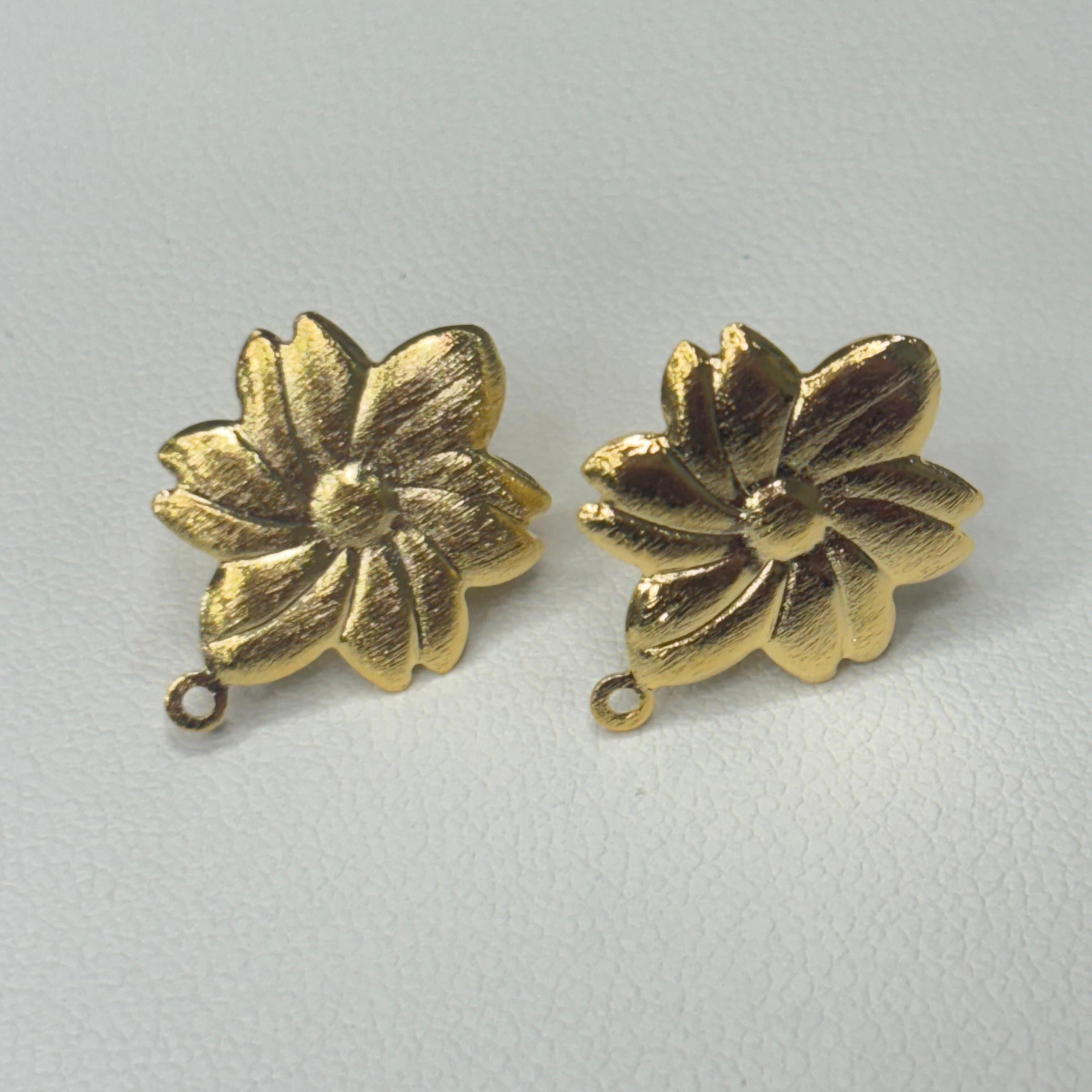 Base de Aro Flor Tamara - Bañada en oro