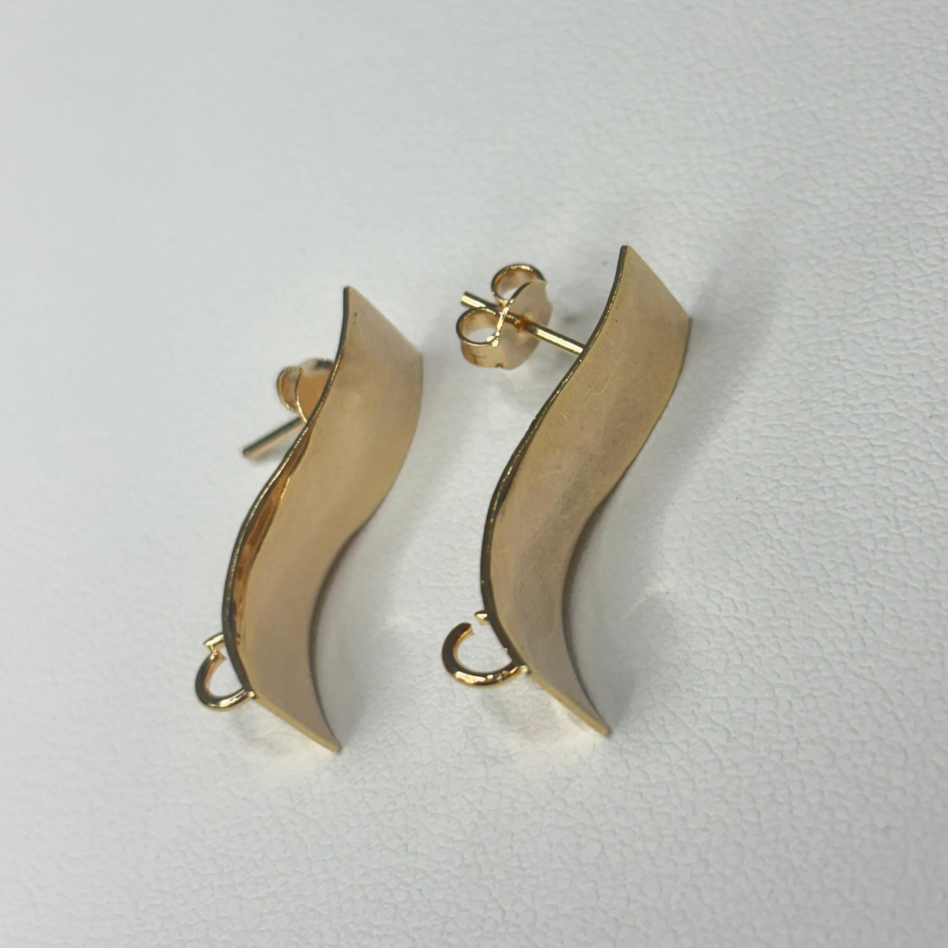 Base de Aro Ola con Argolla - Bañada en oro