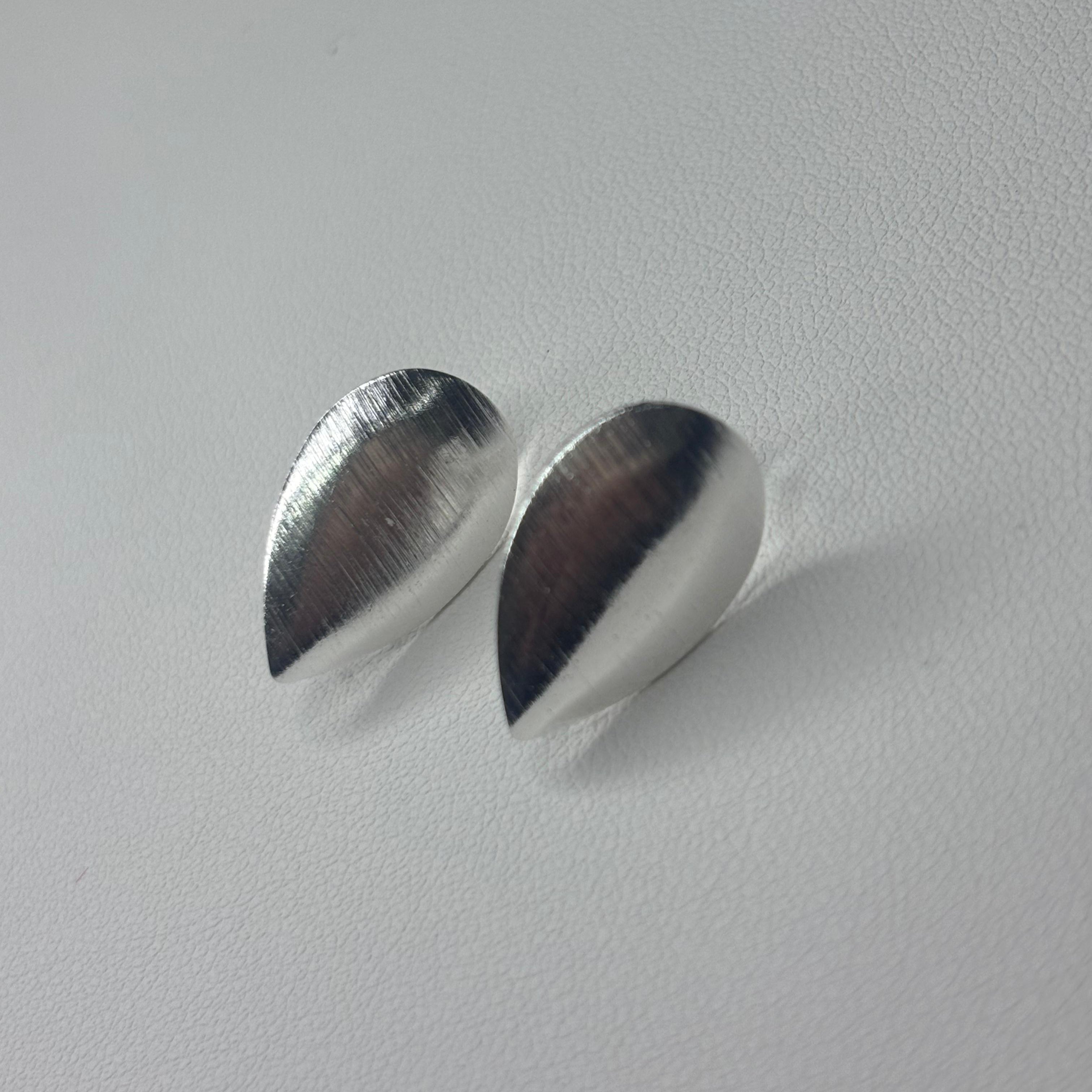 Base de Aro Gota María con Argolla - Bañada en plata