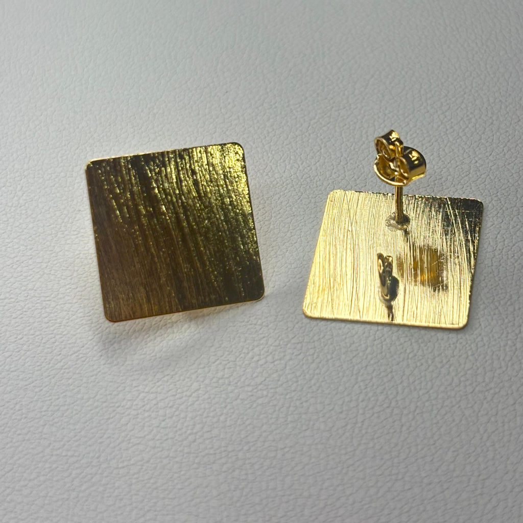 Base de Aro cuadrada con argolla - Bañada en oro