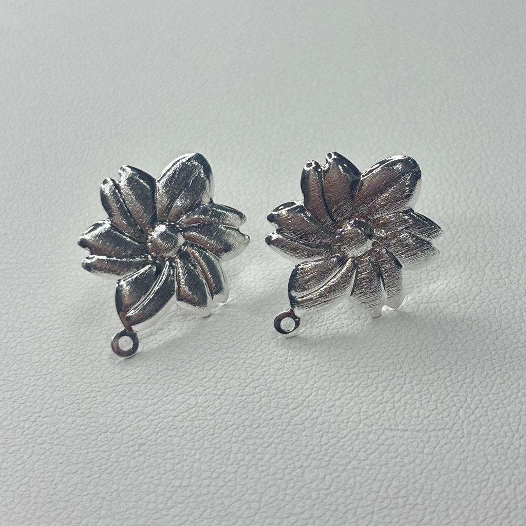 Base de Aro Flor Tamara - Bañada en plata