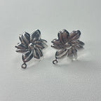 Base de Aro Flor Tamara - Bañada en plata