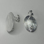 Base de Aro Ovalada Satinada con Argolla - Bañada en plata