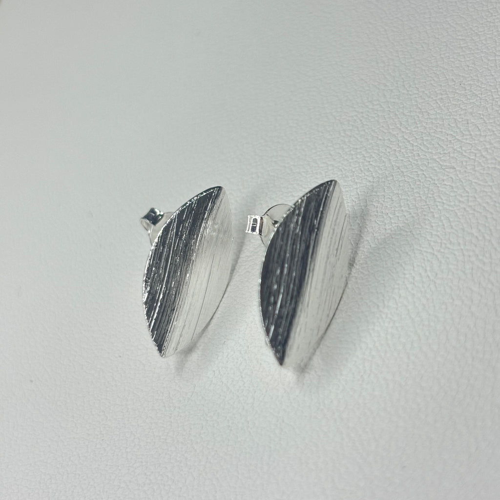 Base de Aro Hoja con Argolla - Bañada en plata