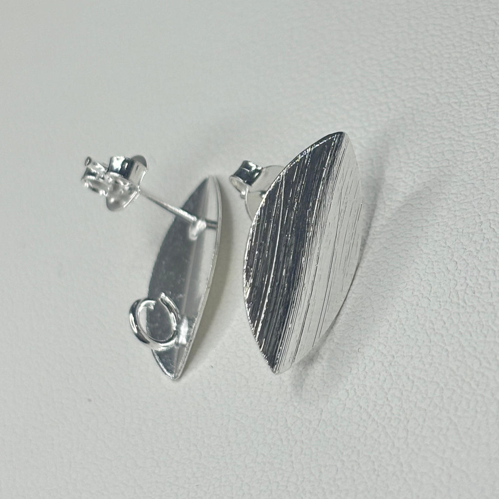 Base de Aro Hoja con Argolla - Bañada en plata