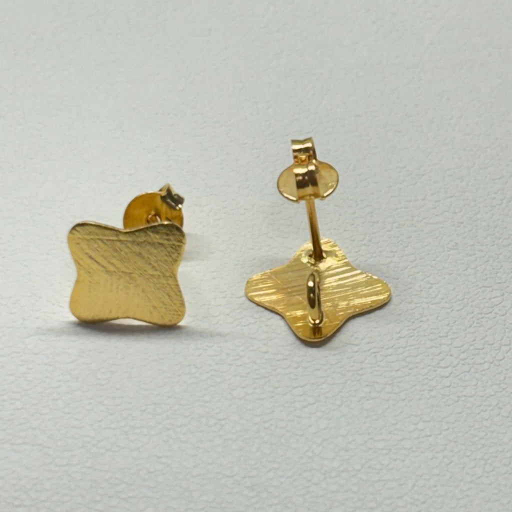 Base de Aro trébol grande con argolla - Bañada en oro