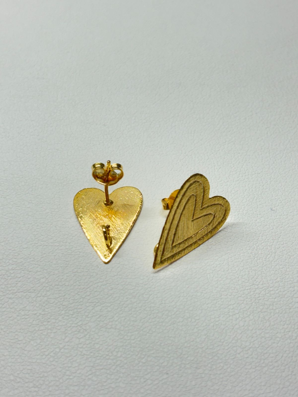 Base de Aro Corazón Tessa con argolla  - Bañada en oro