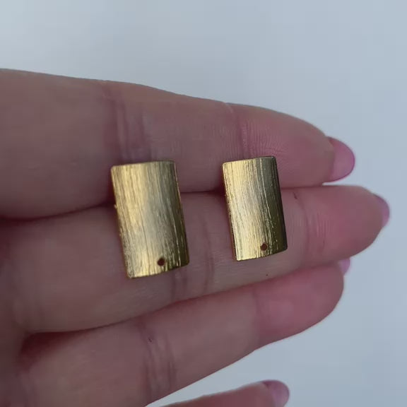 Base de Aro Rectángulo  - Bañada en oro BA03